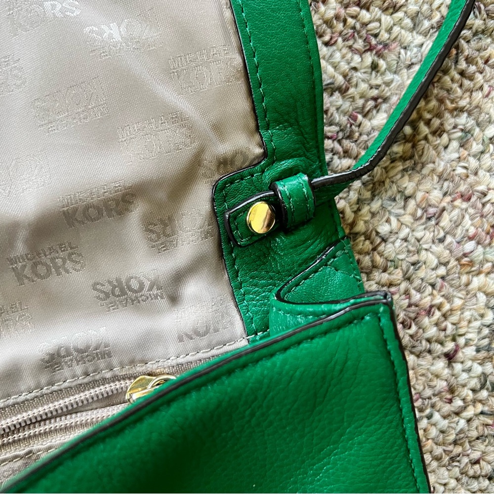 Michael Kors Green Leather Shoulder Bag Clutch Purse - Picture 7 of 11